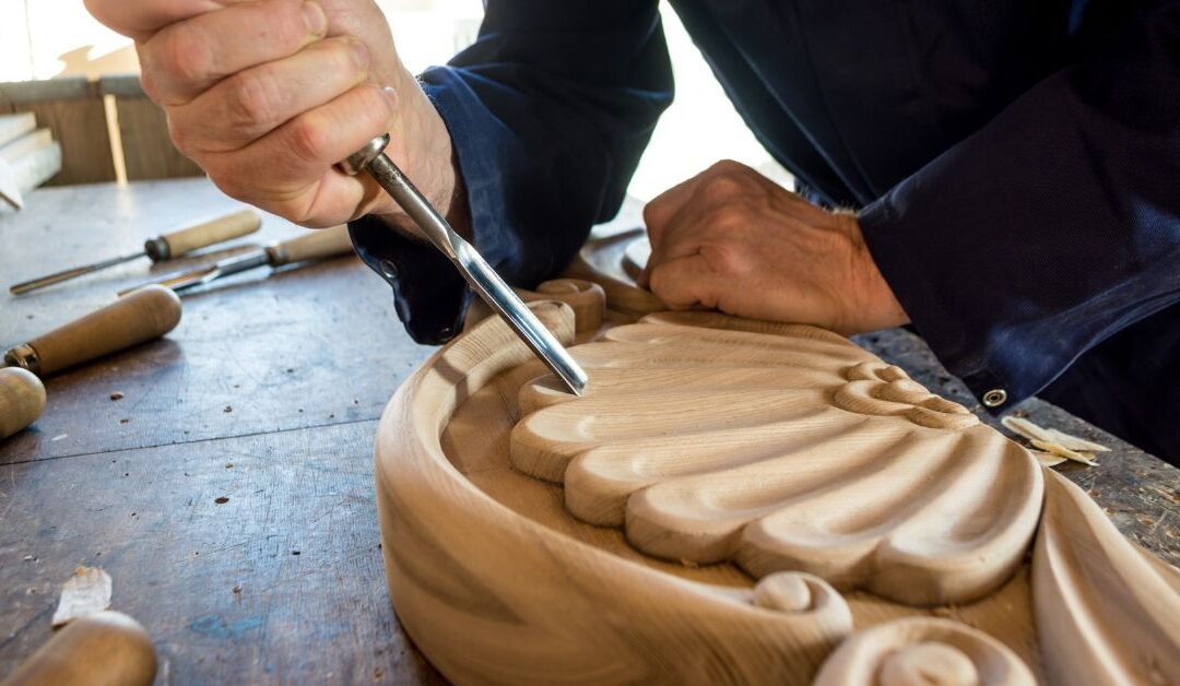 DIY Home Decor with Woodworking & Carving: Turn Simple Wood into Statement Pieces