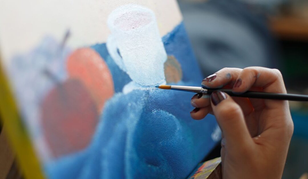 The Ultimate Guide to Choosing Painting & Drawing Supplies for Creative Success